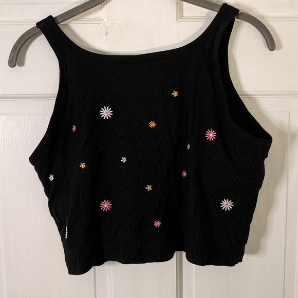 Cropped PINK VS Tank XL NWT - Picture 6 of 7